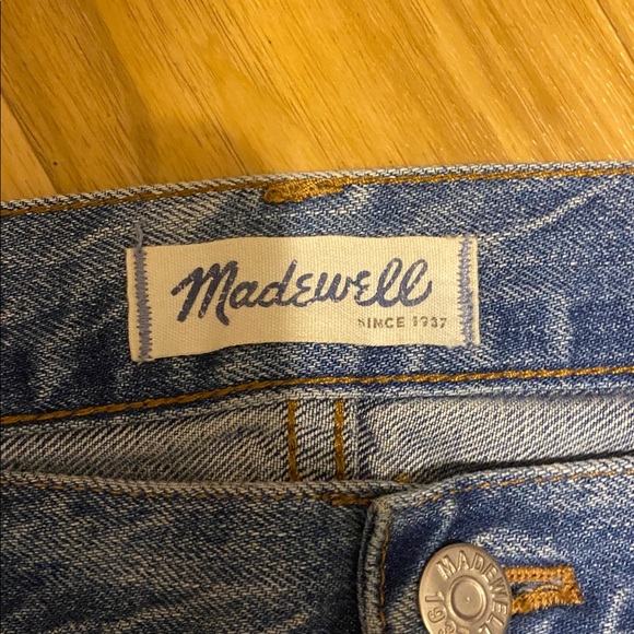 Bundle of Madewell size 32/14 boyfriend jeans w C&I floral blouse; size L - Picture 6 of 10